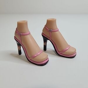 3/$15 Bratz Doll Funk Out Cloe 2004 Heel Sandal Pink Strappy Shoes